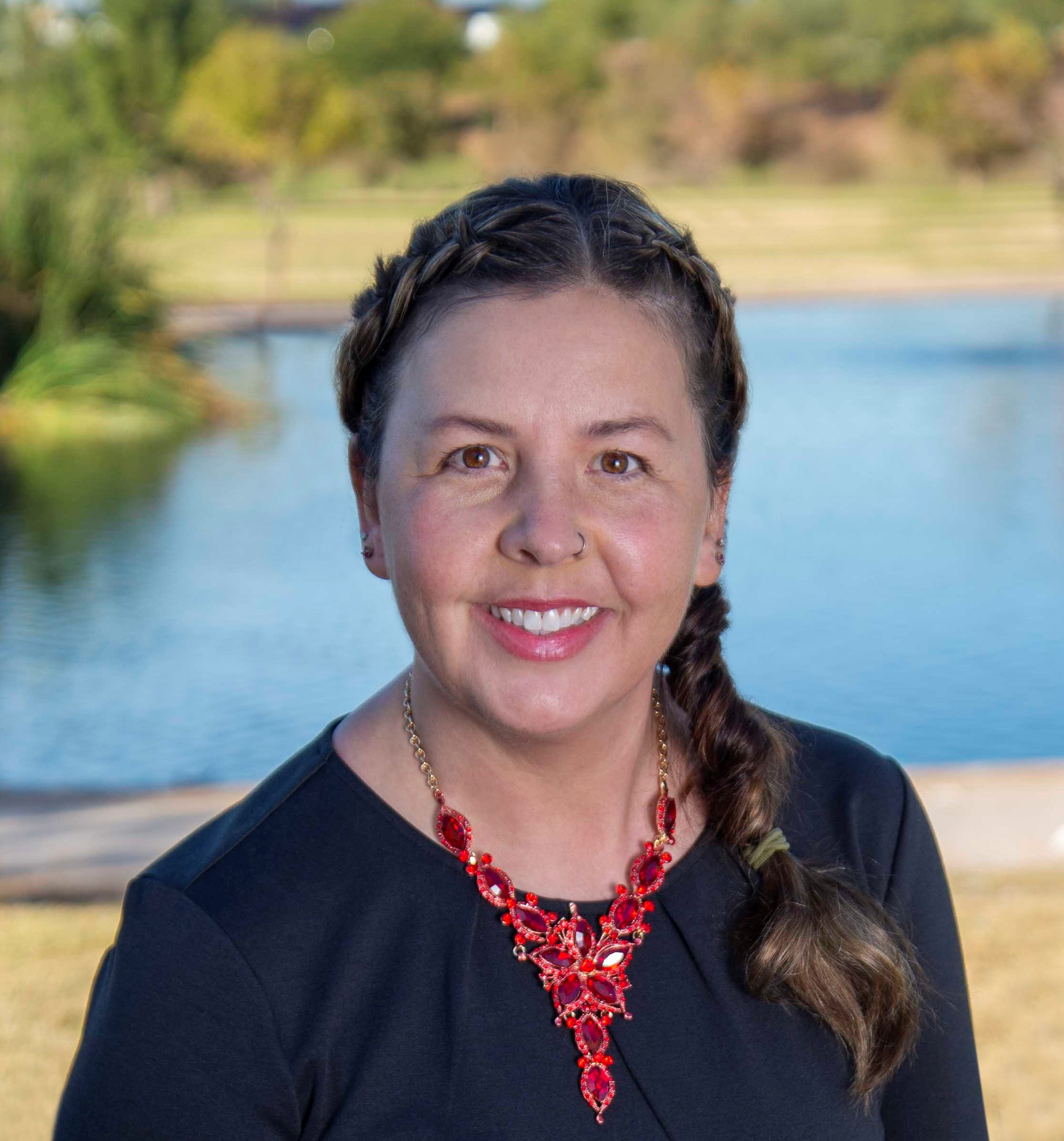 Lisa Apolinski head shot (1)